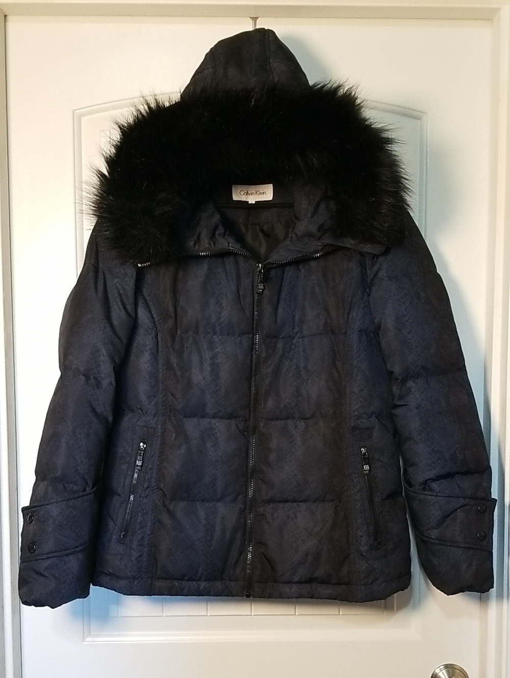 Calvin Klein Black & Navy blue Faux-Fur Trim Puffer Jacket Size Large